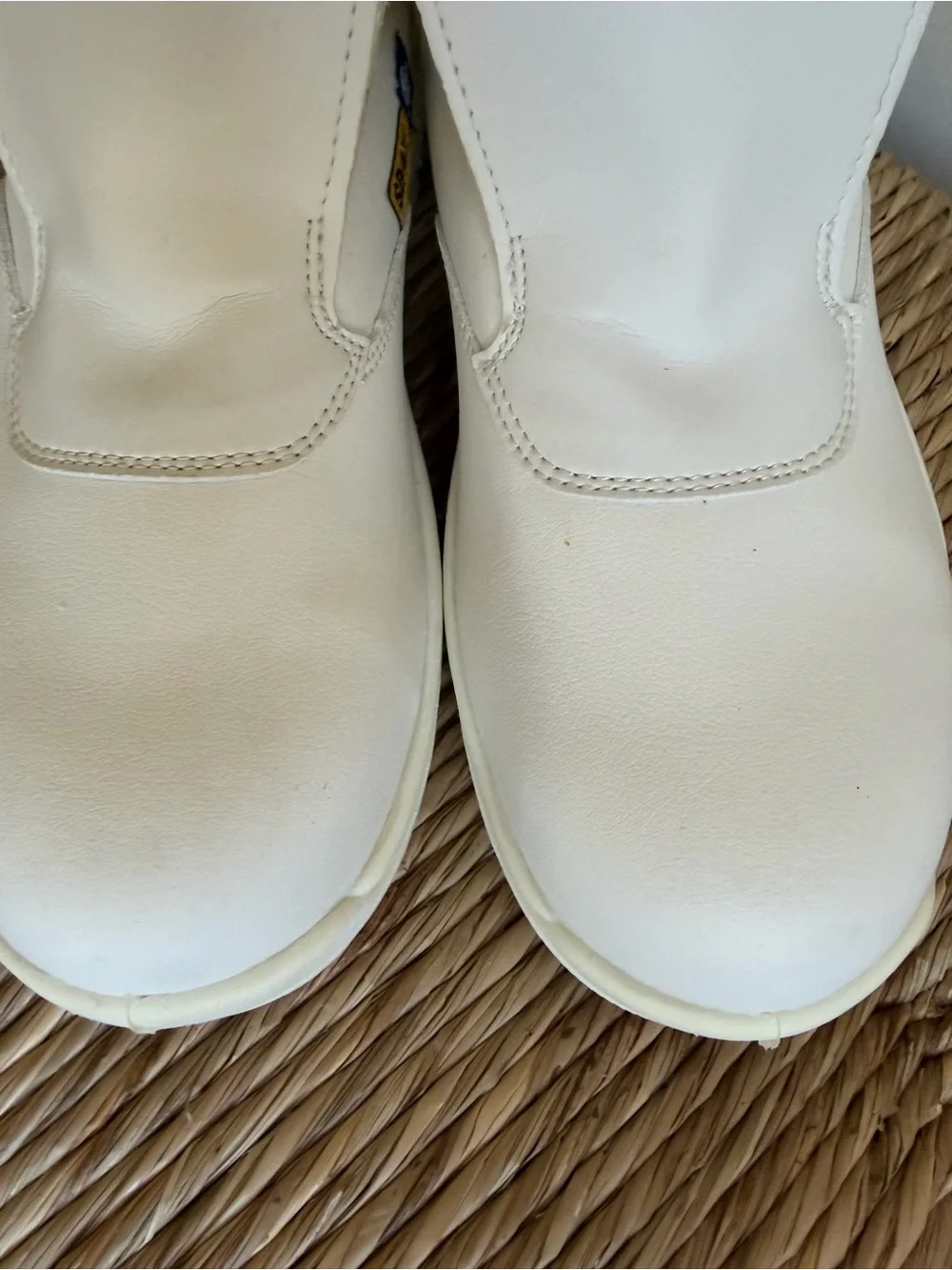White Men’s Boat-Style Work Shoes with Secure Closure